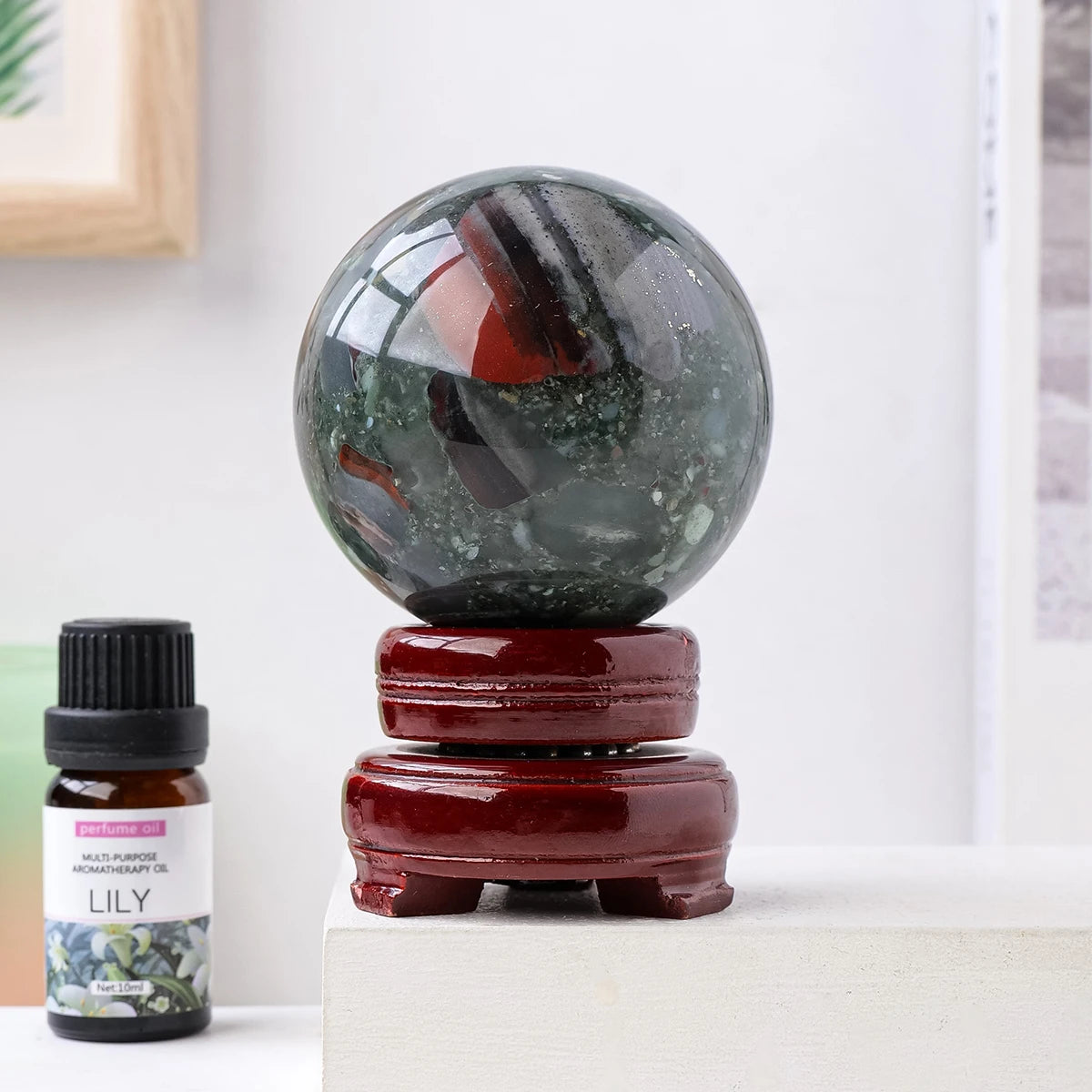 Wholesale Natural Relief Crystal Ball African Blood Stone Sphere Crystal Crafts Decoration